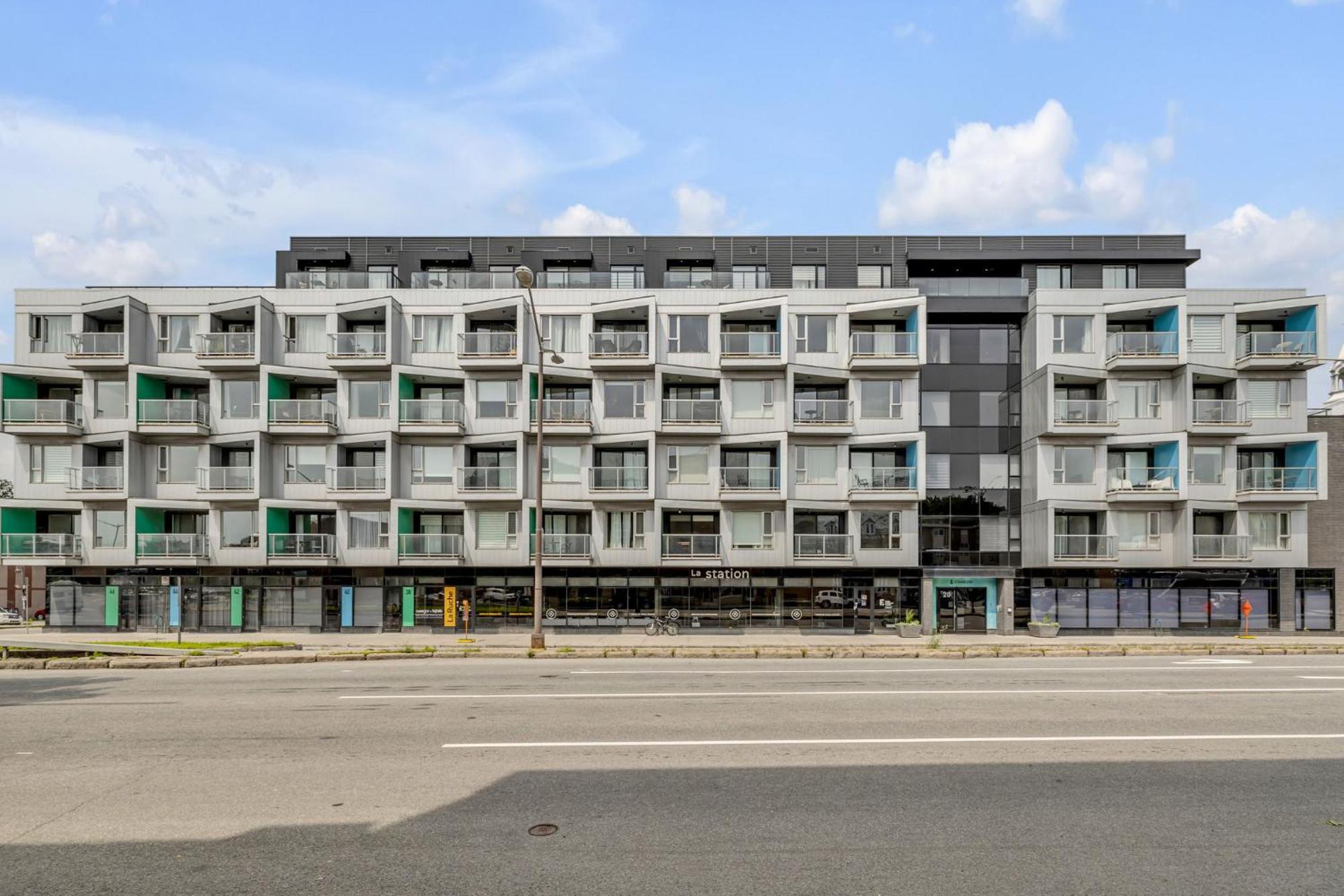 Initial / Wave + Parking / Centre-Ville De Quebec Екстериор снимка